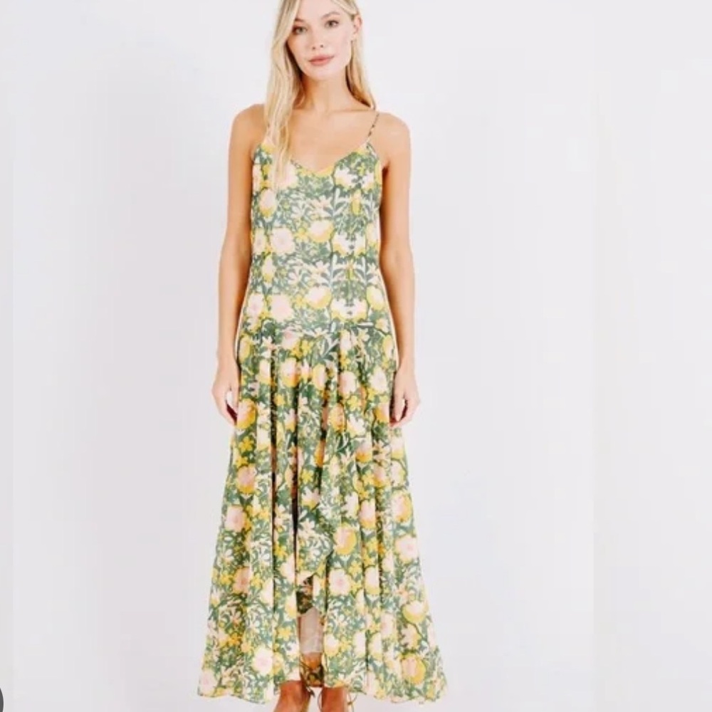 Brand new with tags Mirth Camellia bloom dress - Picture 2 of 9